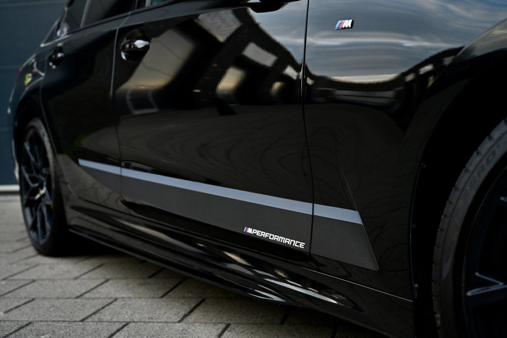 BMW 3 Serie BMW 320i Executive Edition | M Sport | M Performance | Alcantara | 20 Inch 53979709-4.jpg | Stan Automotive