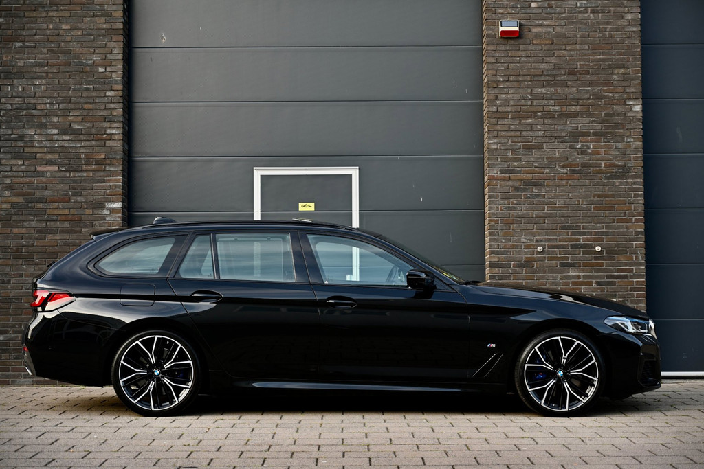BMW 5 Serie Touring BMW 530d High Executive, M Sport | 1e Eigenaar | BTW | Laserlight 54529720-2.jpg | Stan Automotive