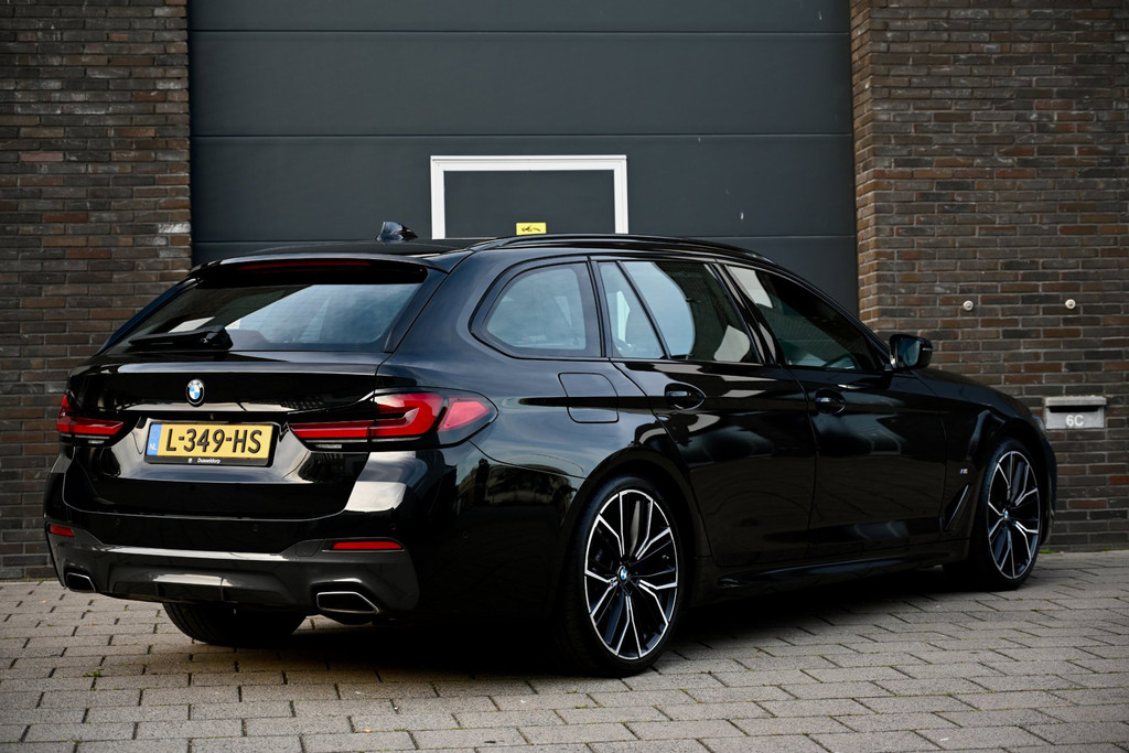 BMW 5 Serie Touring BMW 530d High Executive, M Sport | 1e Eigenaar | BTW | Laserlight 54529720-4.jpg | Stan Automotive