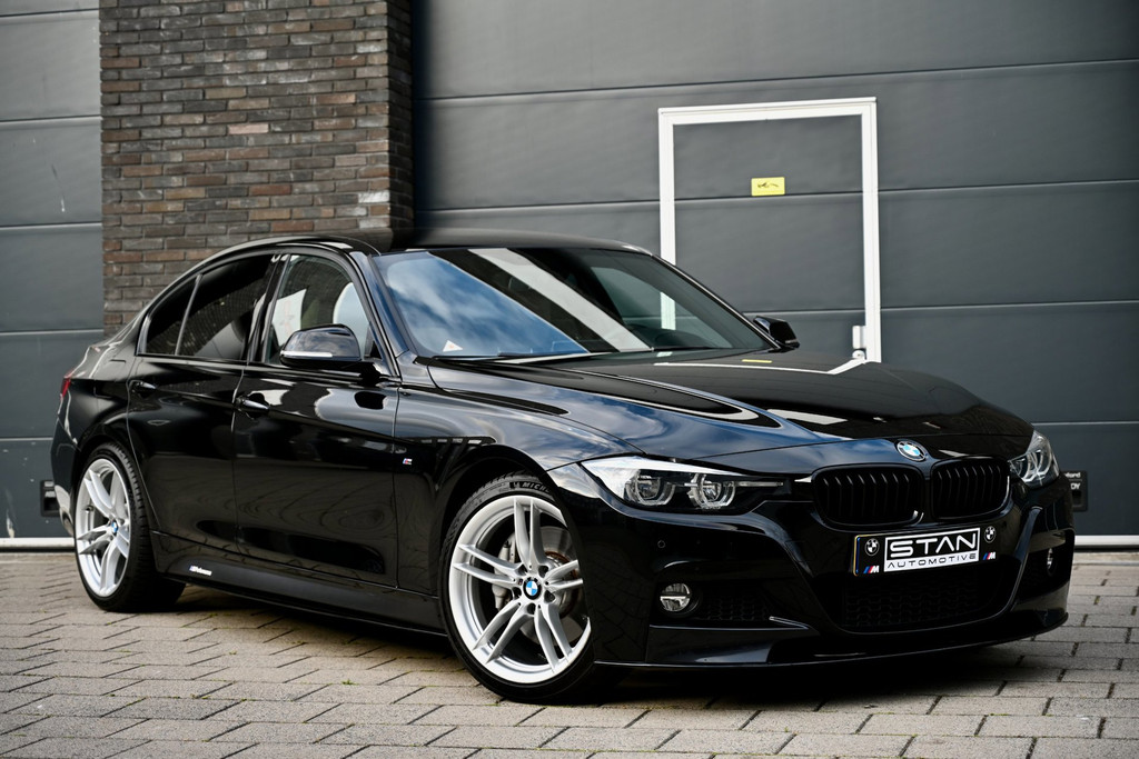 BMW 3 Serie BMW 340i Sedan M-Sport | Orig. NL | Harman/Kardon | Adaptief M Onderstel | Leder Dash 55389926-0.jpg | Stan Automotive