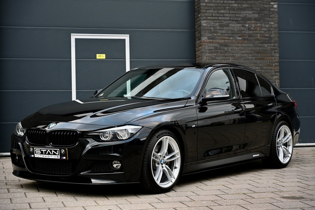 BMW 3 Serie BMW 340i Sedan M-Sport | Orig. NL | Harman/Kardon | Adaptief M Onderstel | Leder Dash 55389926-2.jpg | Stan Automotive