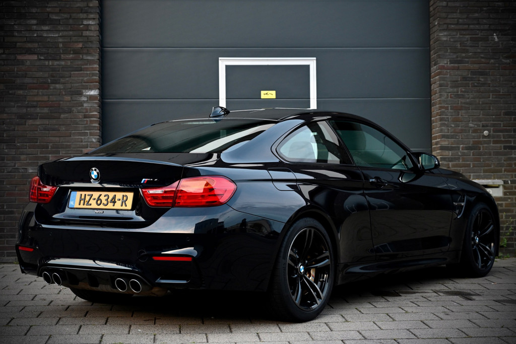 BMW M4 4-serie Coupé BMW | Dealer onderhouden | 100% origineel | 2e eigenaar | Vol opties 56307829-1.jpg | Stan Automotive